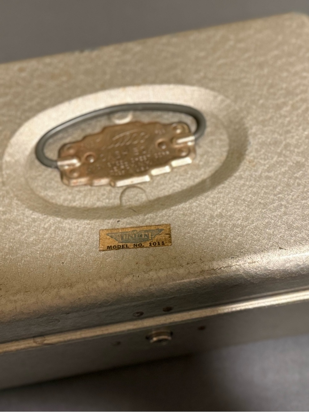 Utilco Union Vintage 1011 Cash Box - Hammertone Steel NO KEY USA